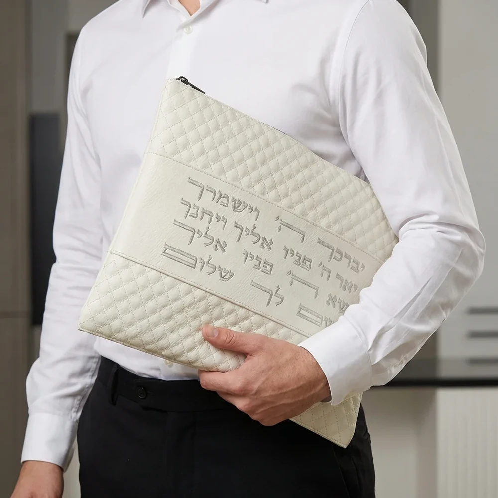 סט טלית ותפילין מדמוי עור עם עיטור יברכך | 36 ס״מ