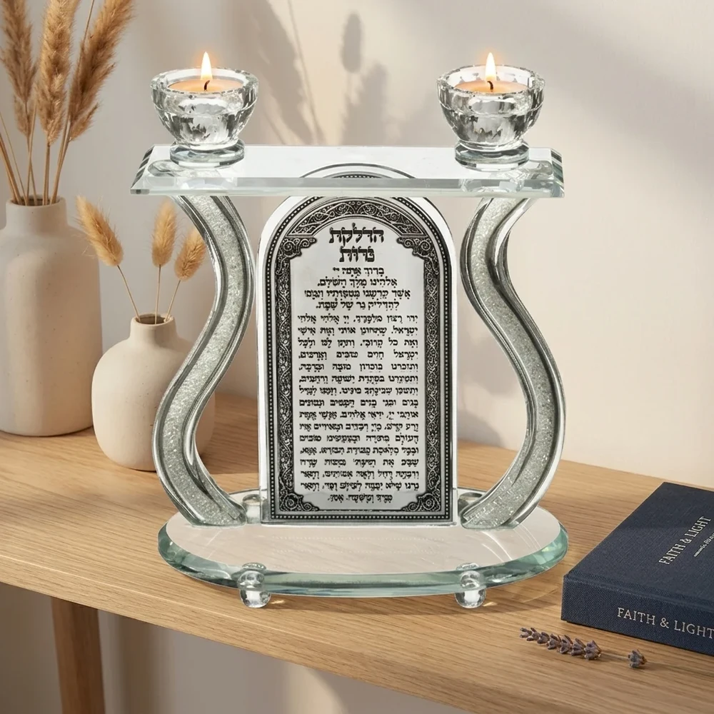 פמוטי קריסטל בצבע כסף עם פלקטה ואבנים | 26 ס״מ