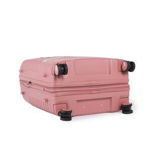 מזוודה בינונית קשיחה מתרחבת ובלתי שבירה בינונית ''24 דגם STAMFORD מבית המותג היוקרתי POLO CLUB