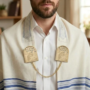קליפס לטלית מתכת בגימור זהב עם שרשרת | 9 ס״מ