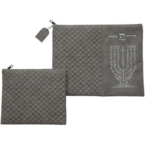 סט טלית ותפילין דמוי עור אפור עם אותיות בולטות ׳שיויתי׳ כסף | 36 ס״מ