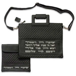תיק לטלית דמוי עור שחור עם אותיות בולטות ״יברכך״ | 36 ס״מ