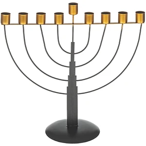 חנוכייה שחורה לשמן חוטים חצי עגול | 33 ס״מ