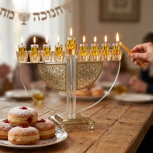 חנוכייה קריסטל עם פלקטה זהב | 22 ס״מ